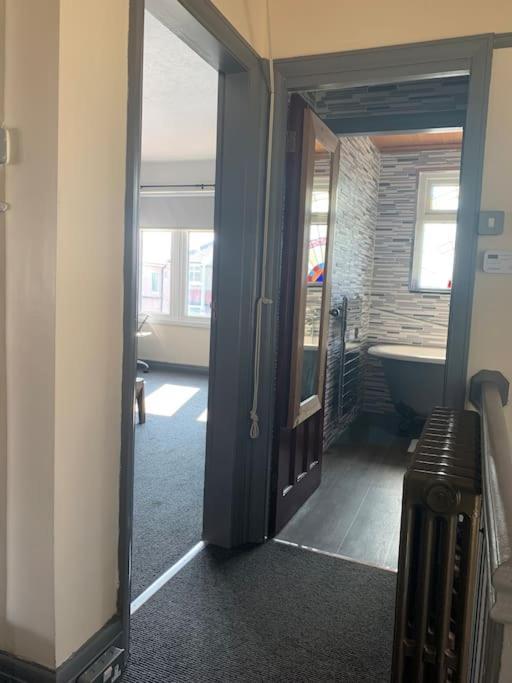 Family Holiday Home Blackpool Esterno foto