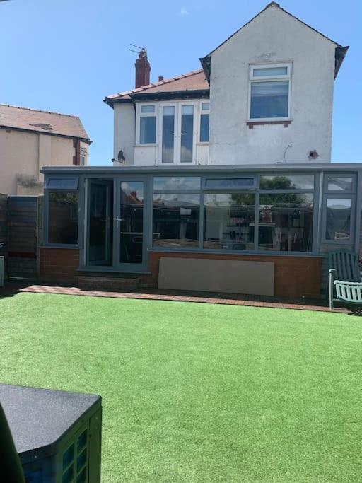 Family Holiday Home Blackpool Esterno foto