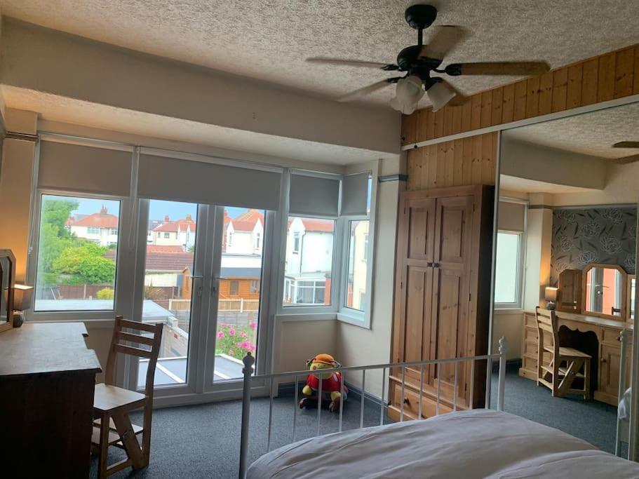 Family Holiday Home Blackpool Esterno foto